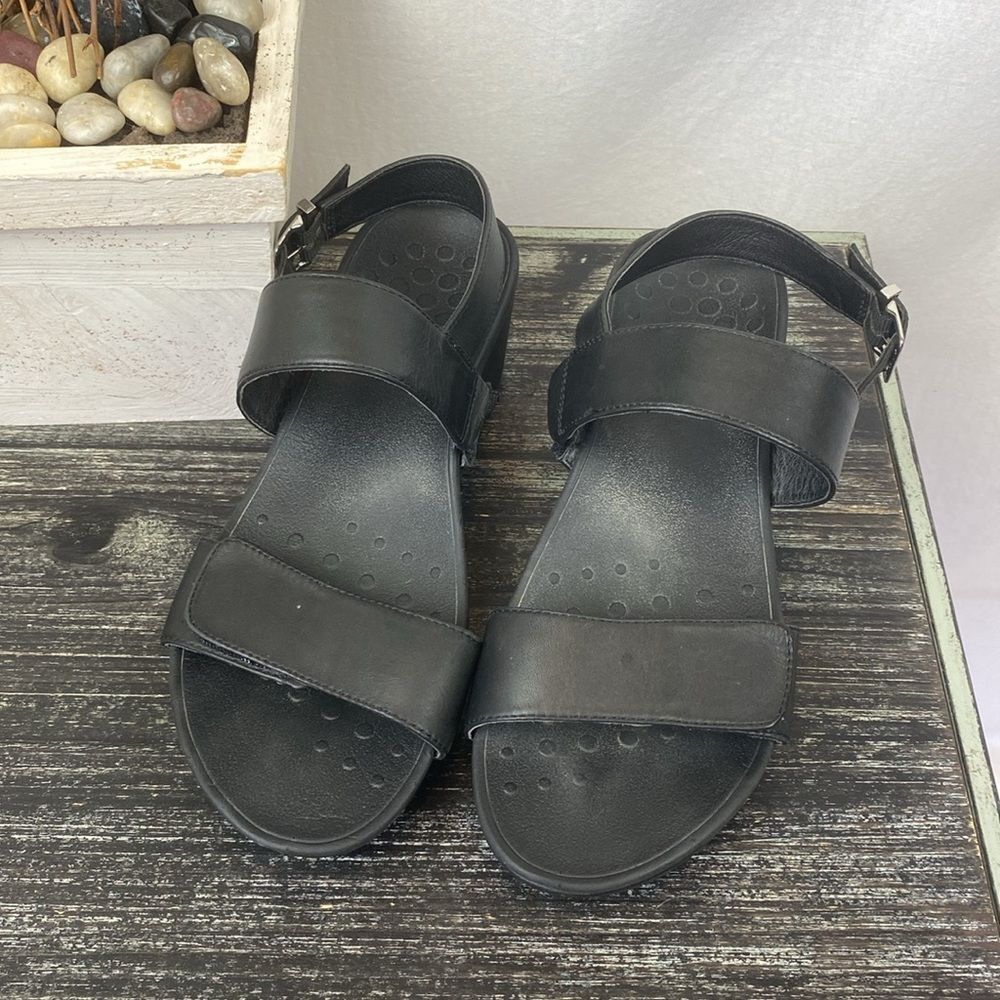 Vionic Black Leather Lovell Strappy Buckle Close Sandal Shoes 9 - Picture 3 of 7